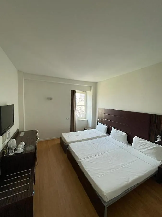 Ih Hotels Milano Centrale Guest House 0*,